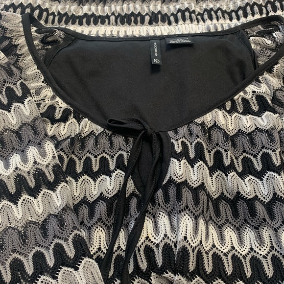 Ladies blouse - Picture 3 of 4